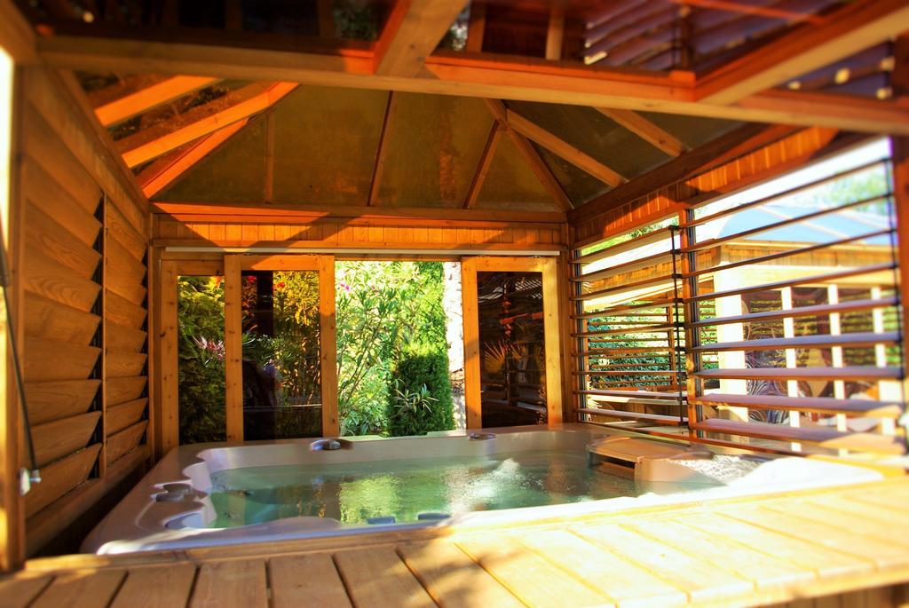 Domaine Les Cigales Bed & Breakfast Mouans-Sartoux Exterior photo