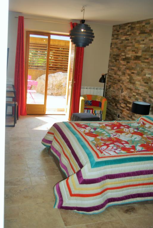 Domaine Les Cigales Bed & Breakfast Mouans-Sartoux Room photo