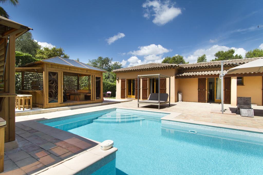Domaine Les Cigales Bed & Breakfast Mouans-Sartoux Exterior photo